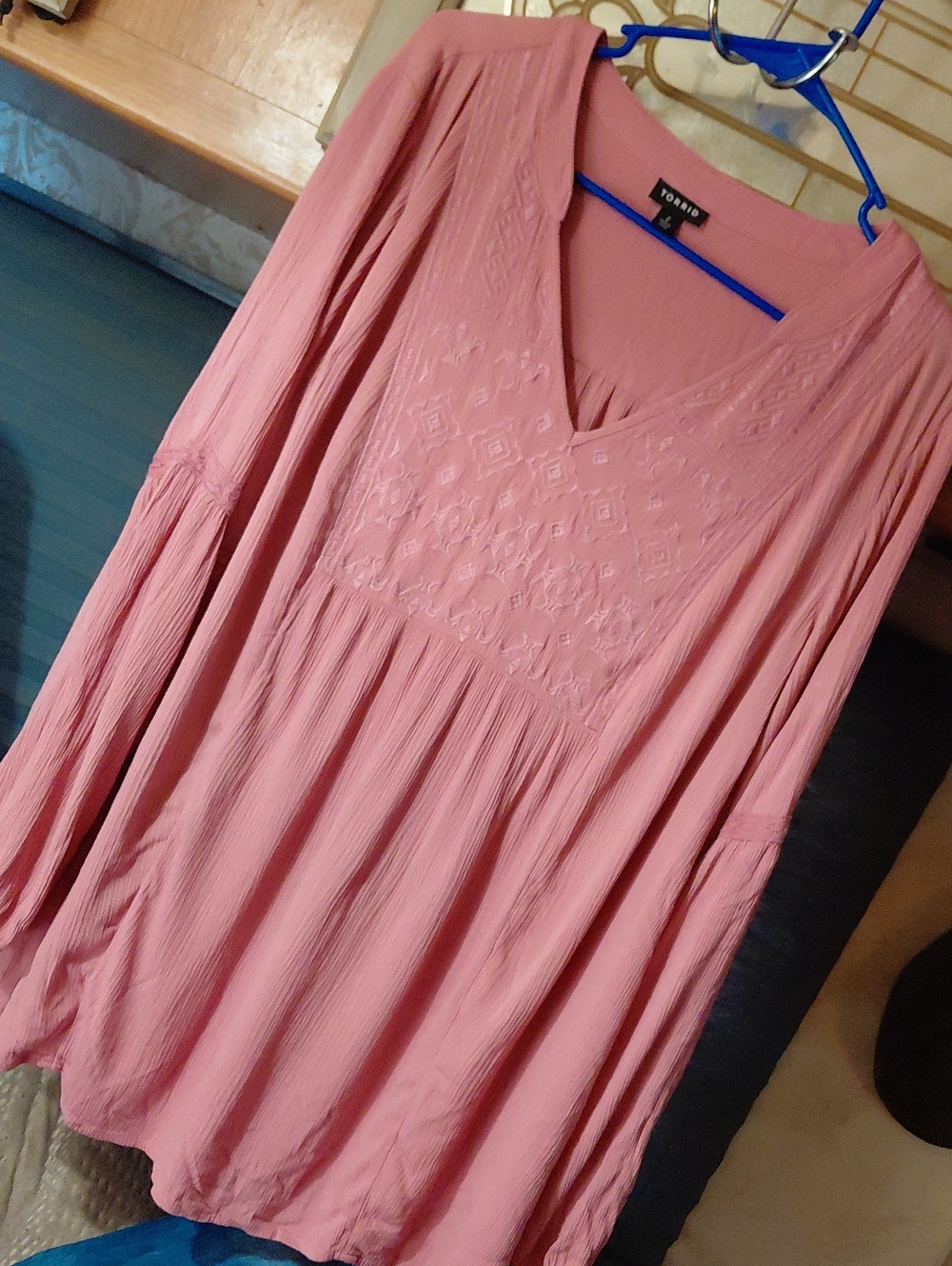 torrid Dusty Rose Embroidered V-Neck Peasant Tunic